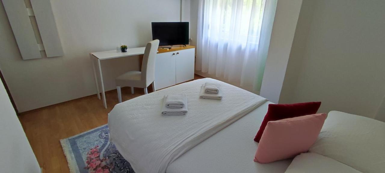 Villa Monera Apartments & Rooms & Free Garage Mostar Exteriér fotografie